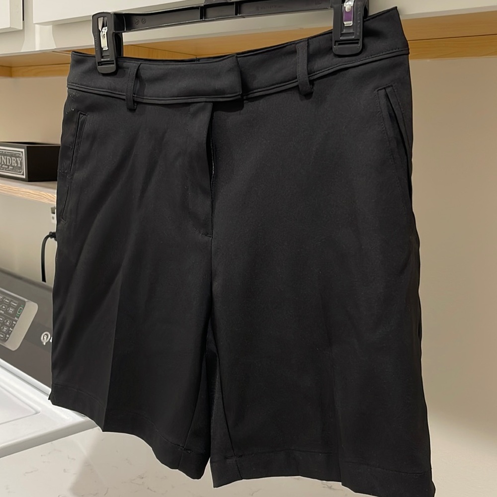 Lady Hagen black golf shorts size 6